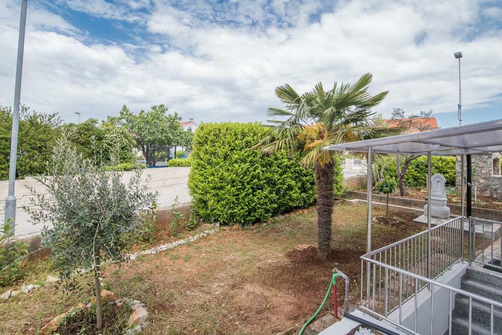 Beljan Apartments クルク エクステリア 写真