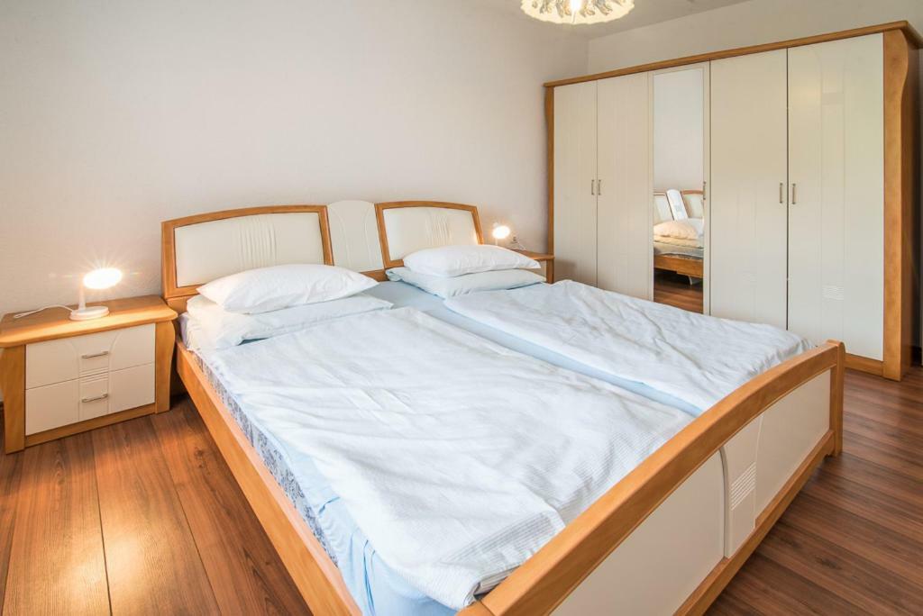 Beljan Apartments クルク エクステリア 写真
