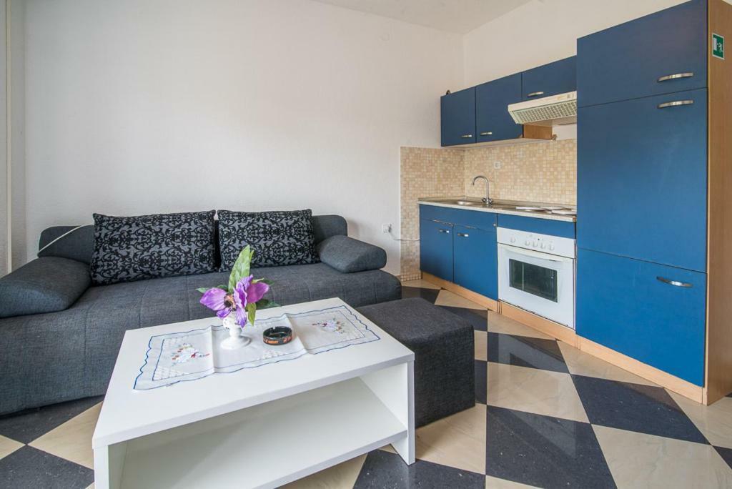 Beljan Apartments クルク エクステリア 写真